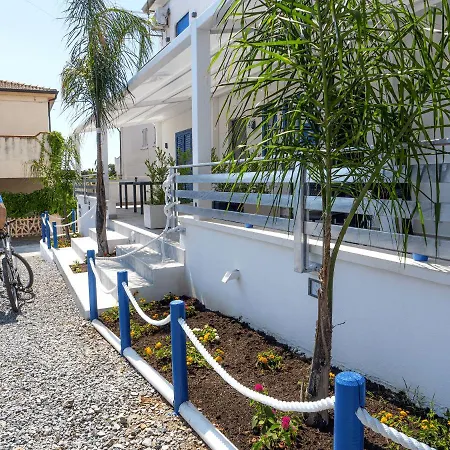 Le Casette Sul Mare - 4*